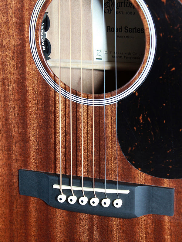Martin 000-10E Sapele Road Series - Solid Wood Acoustic-Electric Guitar