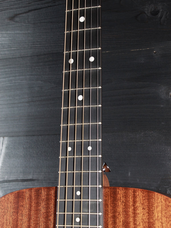 Martin 000-10E Sapele Road Series - Solid Wood Acoustic-Electric Guitar