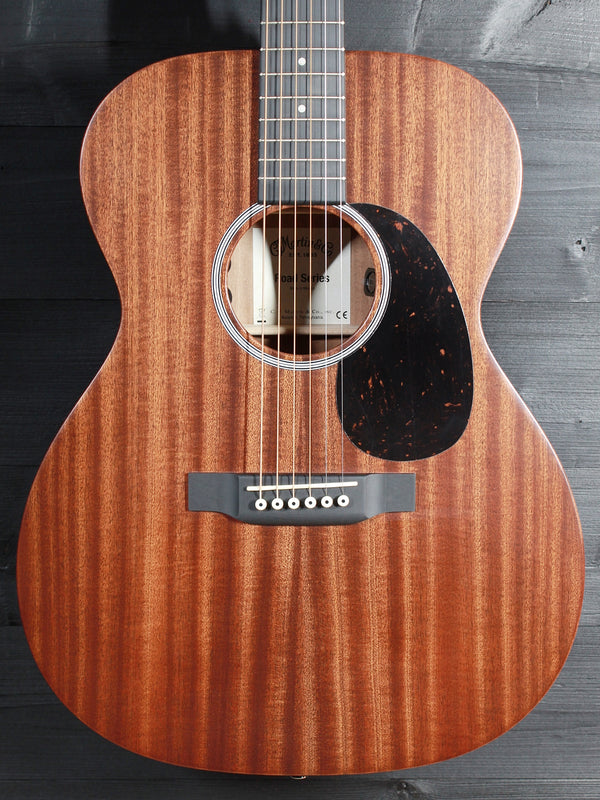Martin 000-10E Sapele Road Series - Solid Wood Acoustic-Electric Guitar