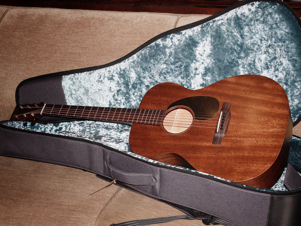 Martin 000-15M Mahogany Satin Finish  - All Solid Wood Made-in-USA Acoustic Guitar