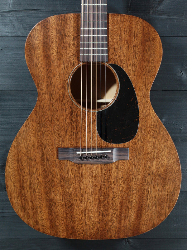 Martin 000-15M Mahogany Satin Finish  - All Solid Wood Made-in-USA Acoustic Guitar