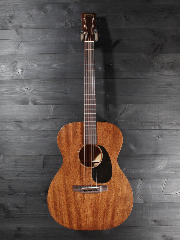 Martin 000-15M Mahogany Satin Finish  - All Solid Wood Made-in-USA Acoustic Guitar