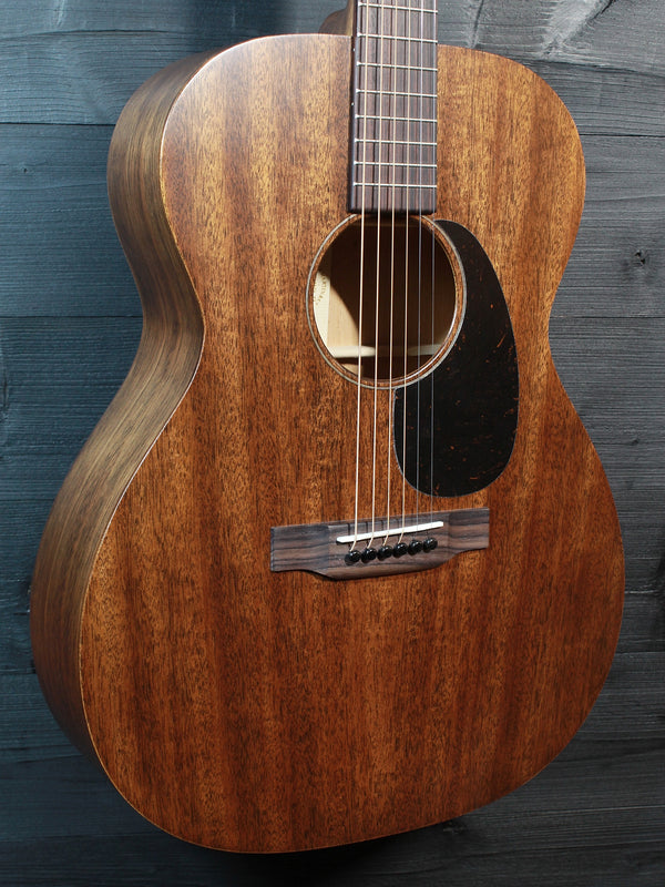 Martin 000-15M Mahogany Satin Finish  - All Solid Wood Made-in-USA Acoustic Guitar