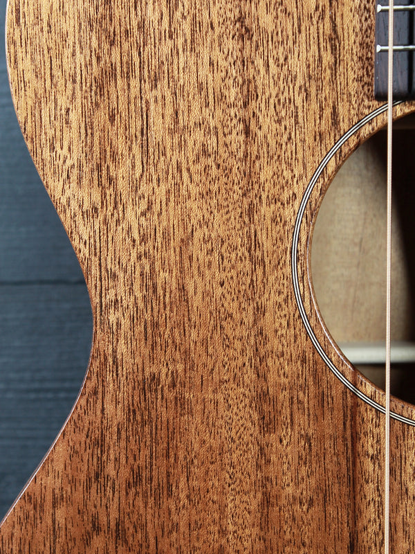 Martin 000-15M Mahogany Satin Finish  - All Solid Wood Made-in-USA Acoustic Guitar
