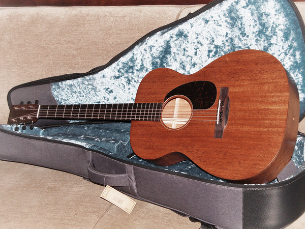 Martin 000-15M Mahogany Satin Finish  - All Solid Wood Made-in-USA Acoustic Guitar