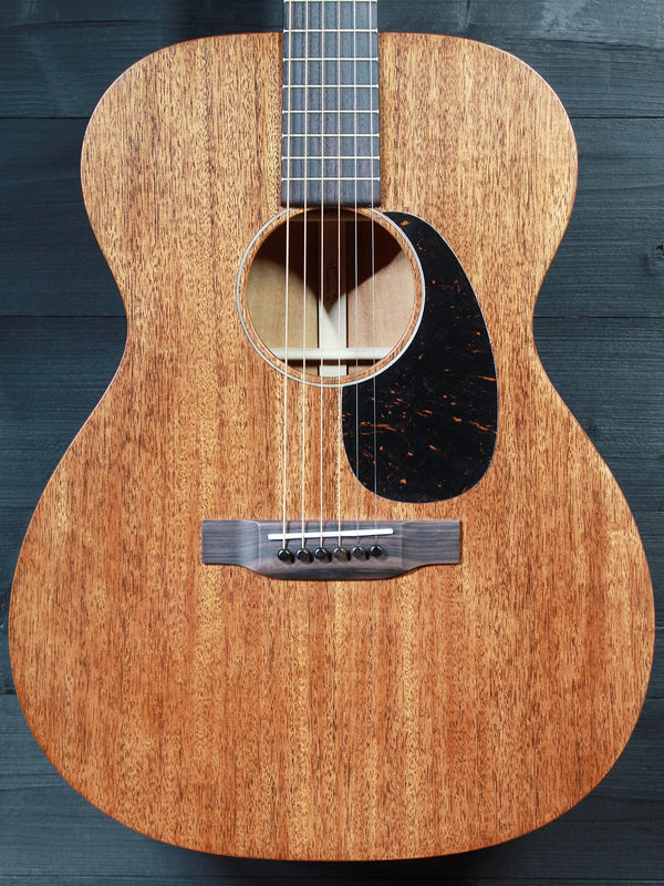 Martin 000-15M Mahogany Satin Finish  - All Solid Wood Made-in-USA Acoustic Guitar