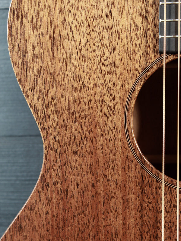 Martin Guitar 000-17 Solid Mahogany Acoustic Guitar