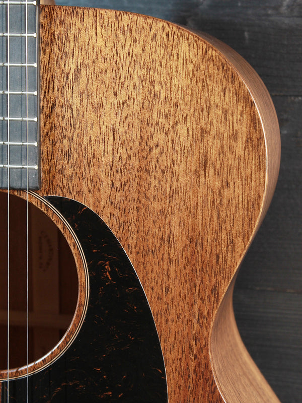 Martin Guitar 000-17 Solid Mahogany Acoustic Guitar