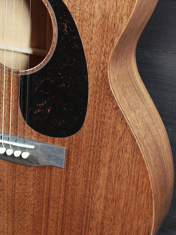 Martin Guitar 000-17 Solid Mahogany Acoustic Guitar