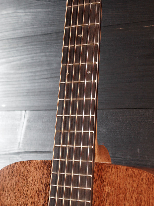 Martin Guitar 000-17 Solid Mahogany Acoustic Guitar