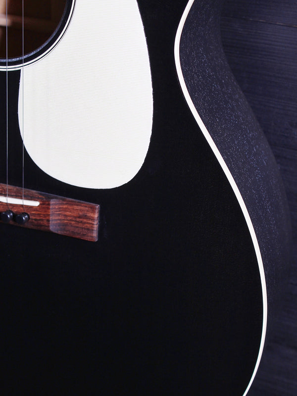 Martin 000-17E Blacksmoke w/ Fishman VT Enhanced Electronics Acoustic-Electric Guitar