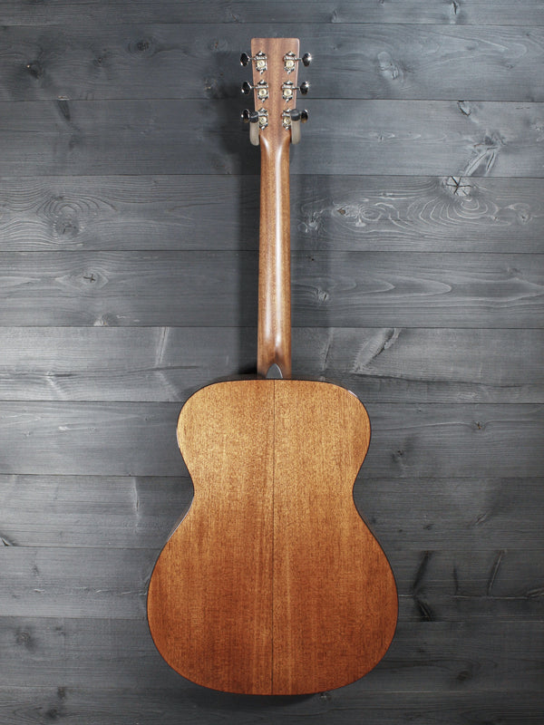 Martin 000-18 Acoustic Guitar – Solid Spruce & Solid Mahogany | Made in USA | Includes Hardshell Case