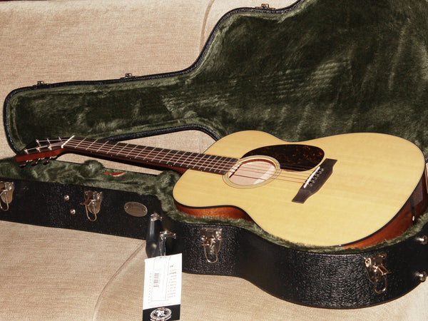 Martin 000-18 Acoustic Guitar – Solid Spruce & Solid Mahogany | Made in USA | Includes Hardshell Case