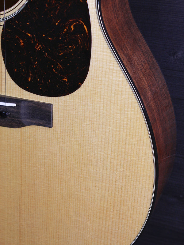 Martin 000-18 Standard Series Mahogany / Spruce Acoustic Guitar