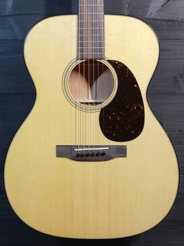 Martin 000-18 Standard Series Mahogany / Spruce Acoustic Guitar