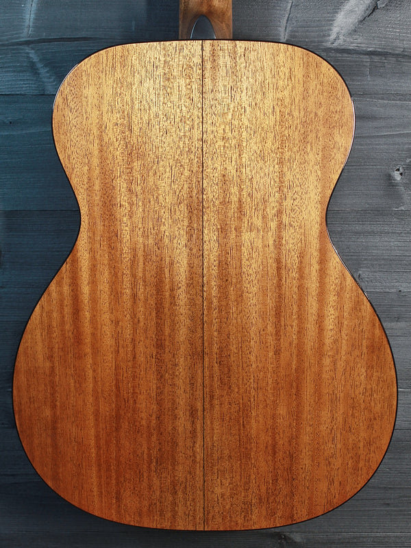 Martin 000-18 Standard Series Mahogany / Spruce Acoustic Guitar