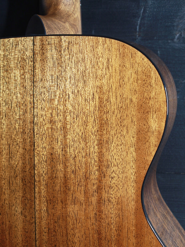 Martin 000-18 Standard Series Mahogany / Spruce Acoustic Guitar