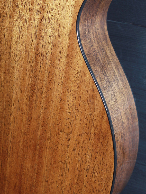 Martin 000-18 Standard Series Mahogany / Spruce Acoustic Guitar