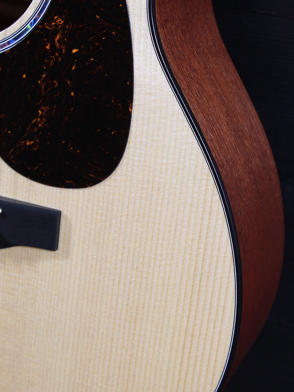 Martin Redesigned 000C Jr E Sapele / Spruce Solid Wood Acoustic-Electric Guitar