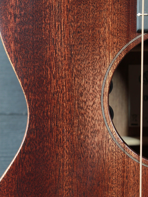 Martin Redesigned 000C Jr E StreetMaster Solid Wood Acoustic-Electric Guitar