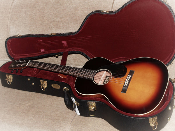 Martin CEO-7 Mahogany / Adirondack 00 Acoustic Guitar