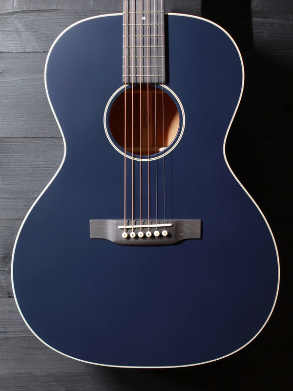 Martin Custom Shop 00-14 Fret SS Navy Blue - Mahogany/Spruce Acoustic Guitar