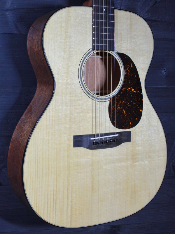 Martin Custom Shop 000-18  Mahogany / Adirondack Spruce Acoustic Guitar