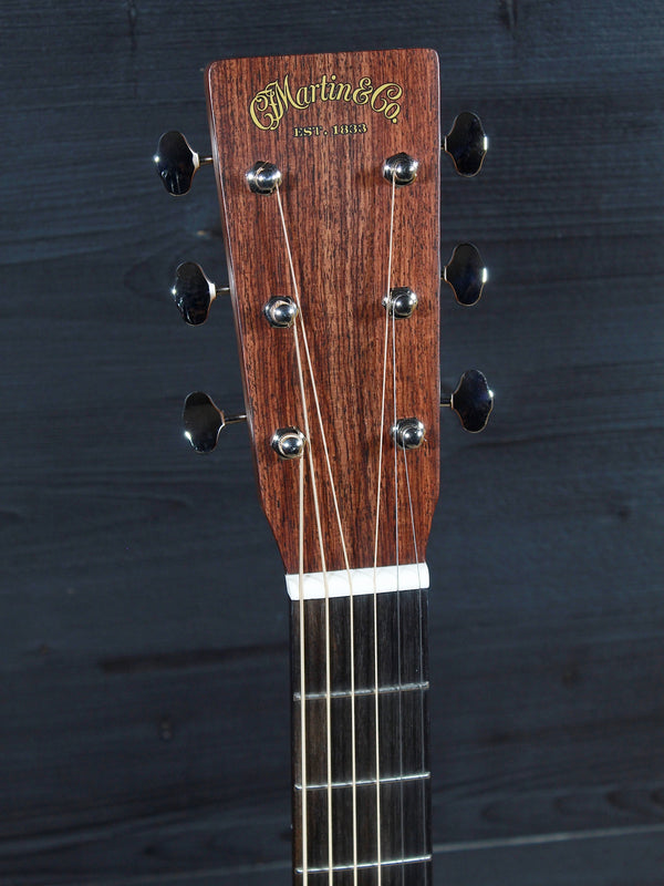 Martin Custom Shop 000-18  Mahogany / Adirondack Spruce Acoustic Guitar