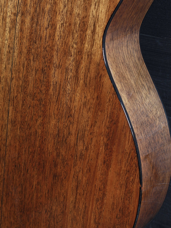 Martin Custom Shop 000-18  Mahogany / Adirondack Spruce Acoustic Guitar