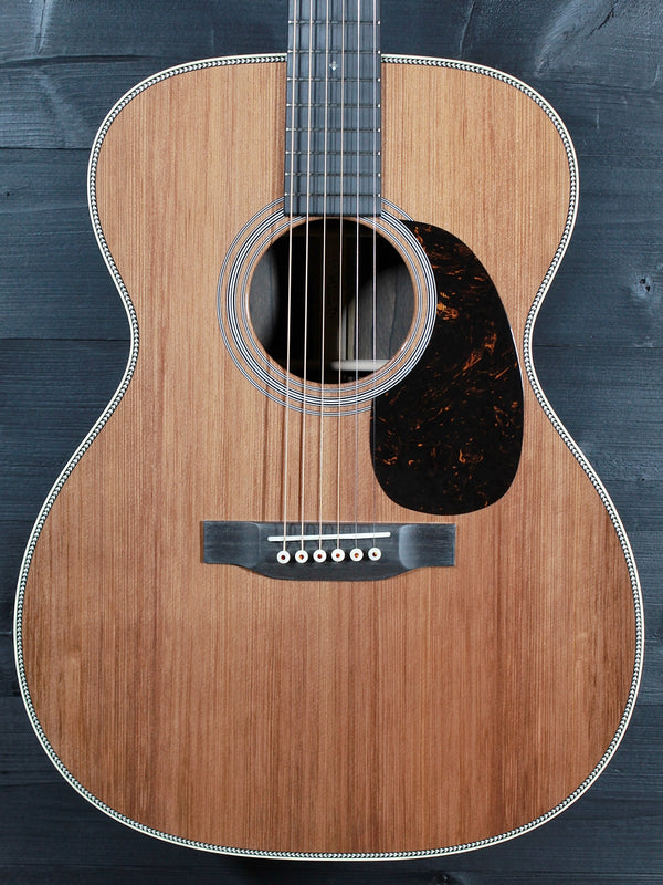 Martin Guitars Custom Shop Expert 000 14-Fret Ziricote / Sinker Redwood Exclusive