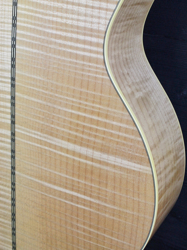 Martin Guitars Custom Shop Grand Performance Flamed Maple / Spruce Acoustic Guitar