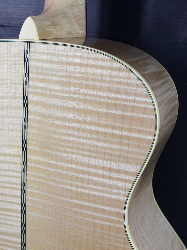 Martin Guitars Custom Shop Grand Performance Flamed Maple / Spruce Acoustic Guitar