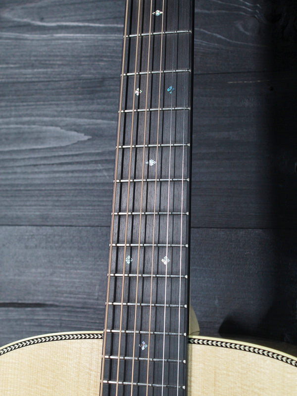 Martin Guitars Custom Shop Grand Performance Flamed Maple / Spruce Acoustic Guitar
