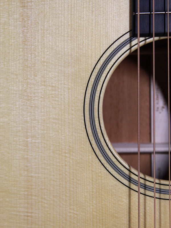 Martin Custom Shop D18 - Adirondack Top / Mahogany Special Edition Acoustic Guitar