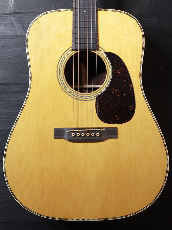 Martin Custom Shop D28 Authentic 1937 - Madagascar Rosewood Limited Custom Shop Expert Dealer