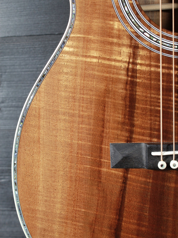Martin Custom Shop 00 12-Fret Premium Hawaiian Koa Acoustic Guitar