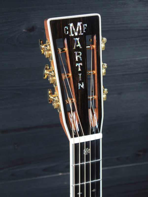 Martin Custom Shop 00 12-Fret Premium Hawaiian Koa Acoustic Guitar