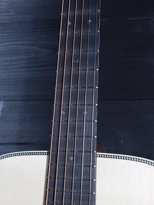 Martin Custom Shop D28 Authentic 1937 - Authorized Martin Custom Shop Expert Dealer