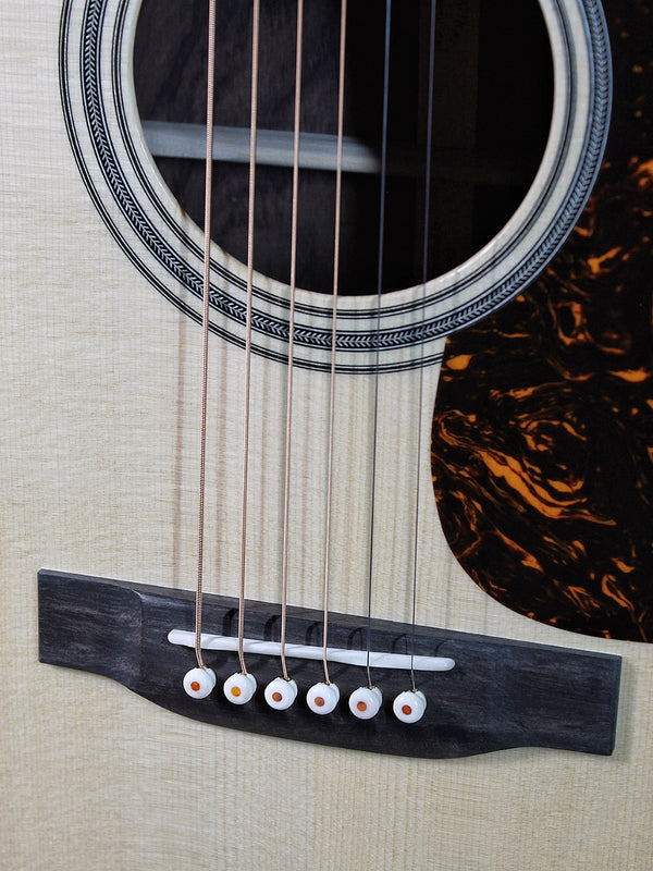 Martin Custom Shop Expert D28 Style Wild Grain Rosewood Dreadnought Acoustic Guitar