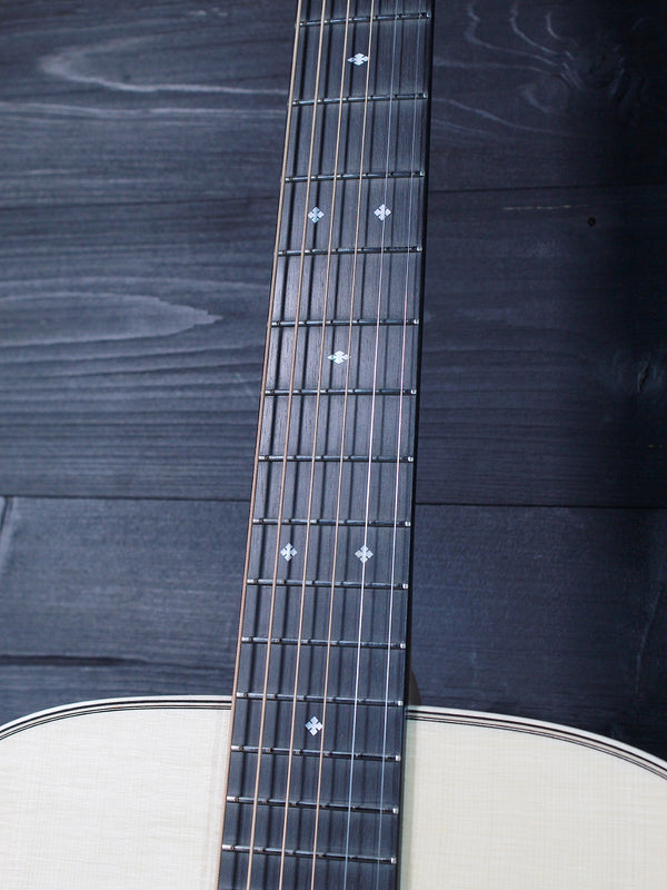 Martin Custom Shop Expert D28 Style Wild Grain Rosewood Dreadnought Acoustic Guitar