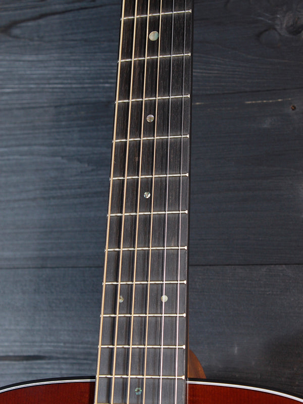 Martin Guitar D-18 1933 Ambertone Standard Series Dreadnought