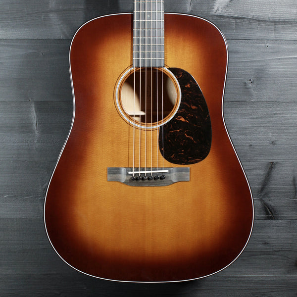Martin Guitar D-18 1933 Ambertone Standard Series Dreadnought