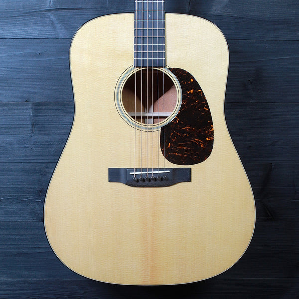 Martin D18 Standard Series Dreadnought - Mahogany / Spruce Acoustic Guitar