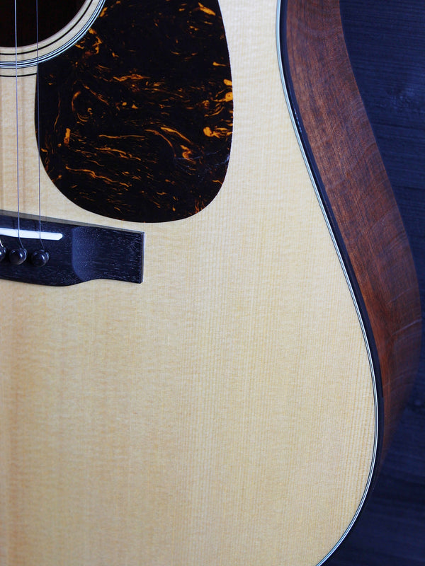 Martin D18 Standard Series Dreadnought - Mahogany / Spruce Acoustic Guitar