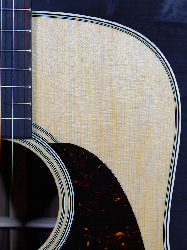 Martin D-28 Standard Series Rosewood Dreadnought - Acoustic Guitar