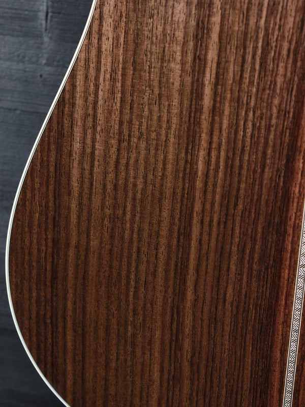 Martin Guitar D-28 Billy Strings Signature Model Dreadnought Acoustic Guitar