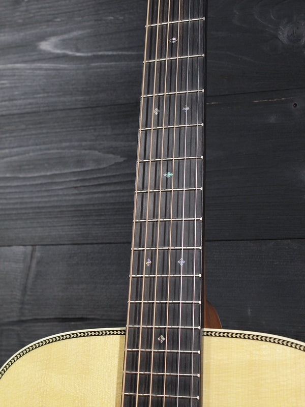 Martin Guitar D-28 Billy Strings Signature Model Dreadnought Acoustic Guitar