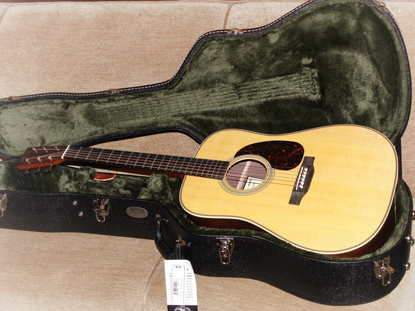 Martin Guitar D-28 Billy Strings Signature Model Dreadnought Acoustic Guitar