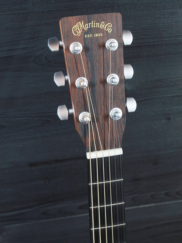 Martin DJr E Solid Wood Junior Series 14-Fret Acoustic-Electric Guitar