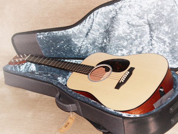 Martin DJr E Solid Wood Junior Series 14-Fret Acoustic-Electric Guitar